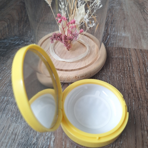 Star Bright Half Caked Translucent Setting Powder - Picture 4 of 4